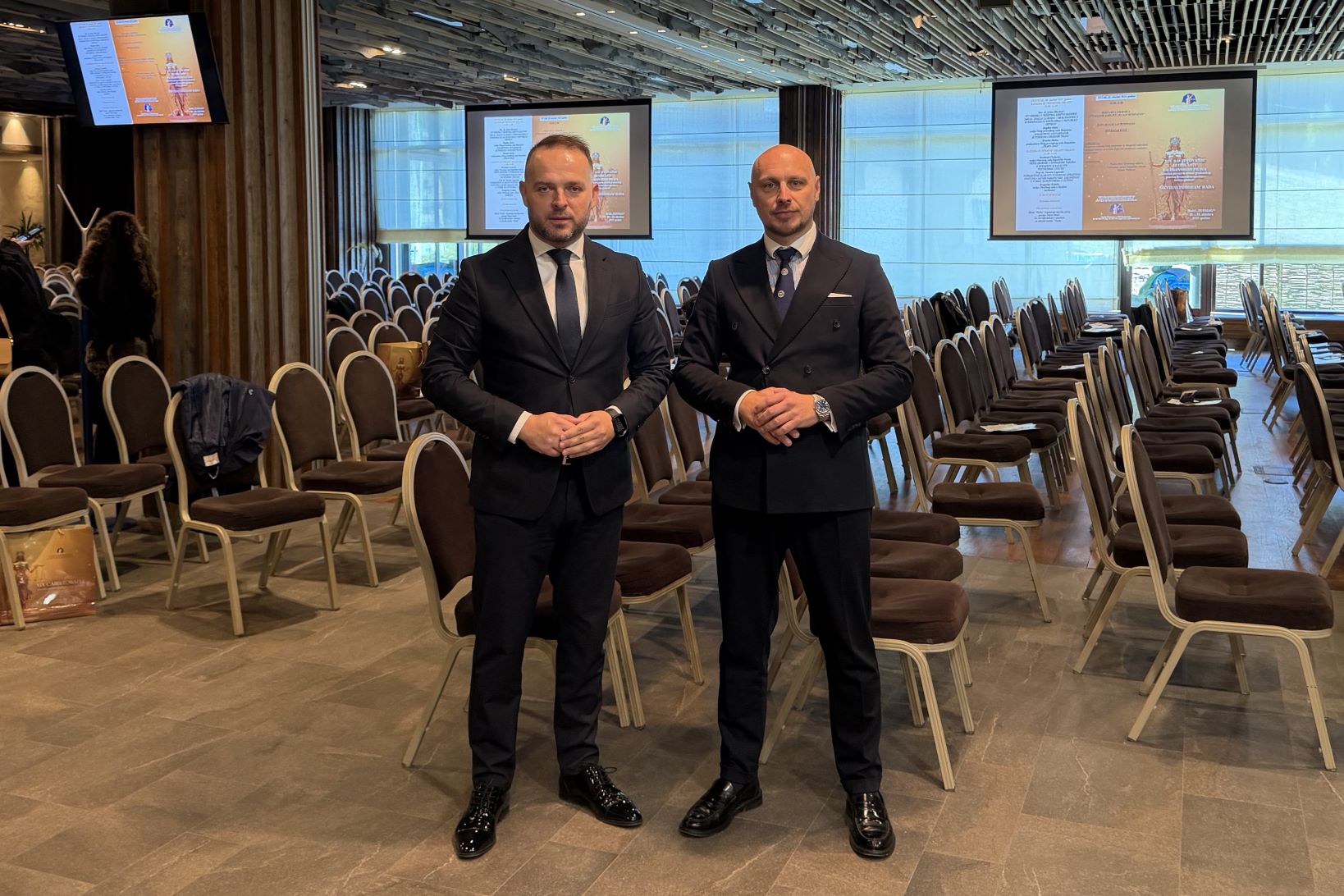 Predsjedatelj Ustavnopravnog povjerenstva Zastupničkog doma Albin Muslić i zamjenik predsjedatelja Milan Petković sudjeluju na Jahorini na XIX savjetovanju iz oblasti građanskog prava